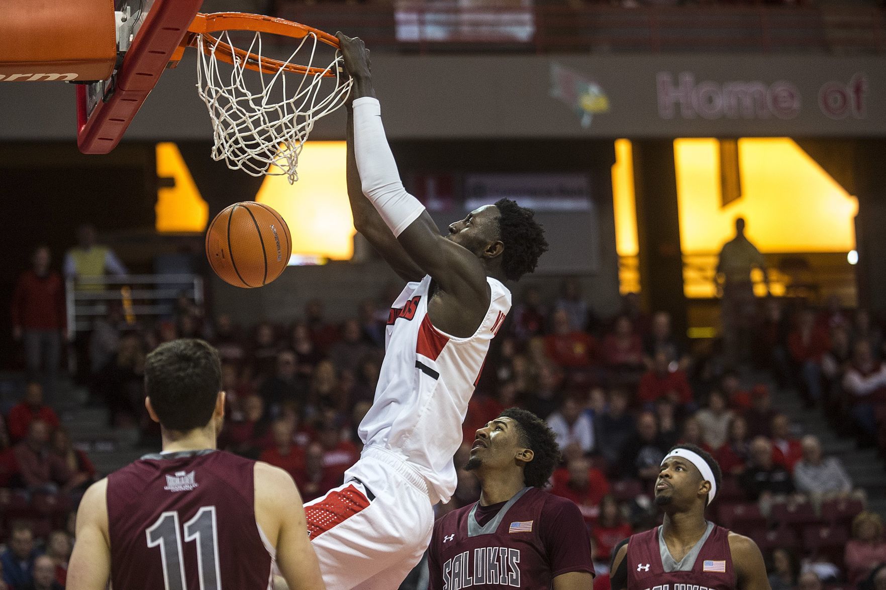 020918-blm-spt-3isuhoops